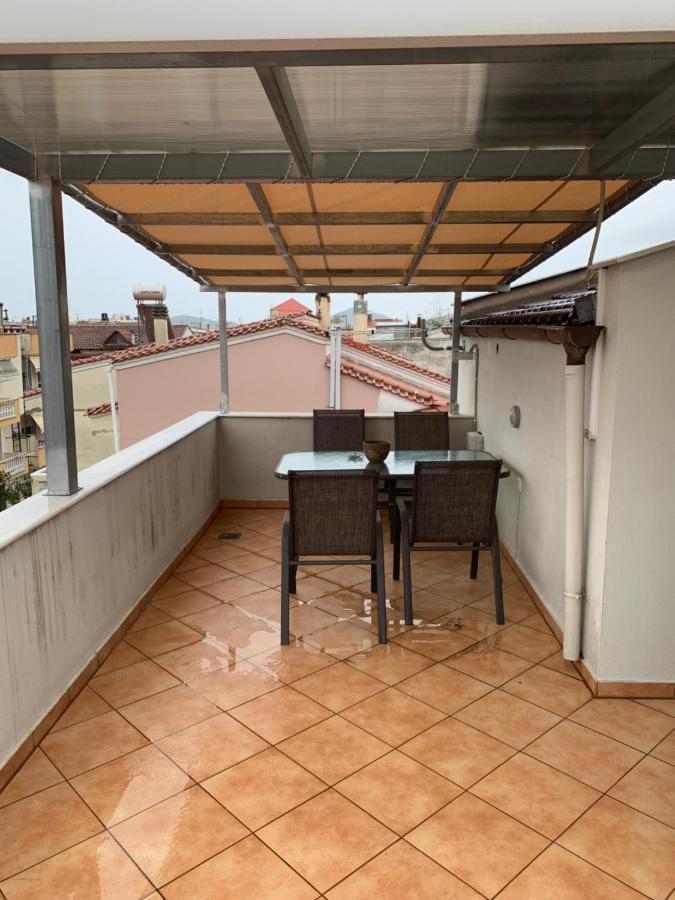 Aretoysa Center Luxury Suites 2 Néa Péramos 외부 사진