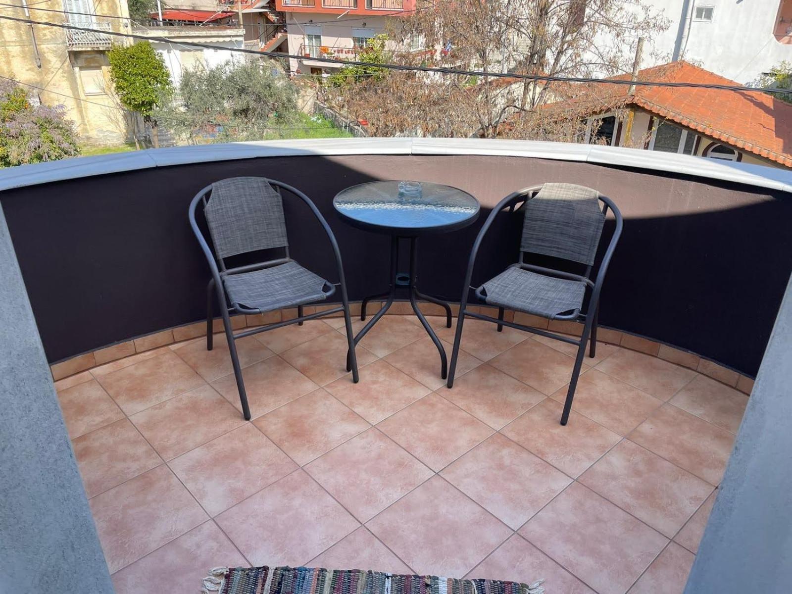 Aretoysa Center Luxury Suites 2 Néa Péramos 외부 사진